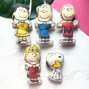 1950 Vintage Peanuts Gang Charlie Brown Snoopy Fabric Plush Pillow Toys